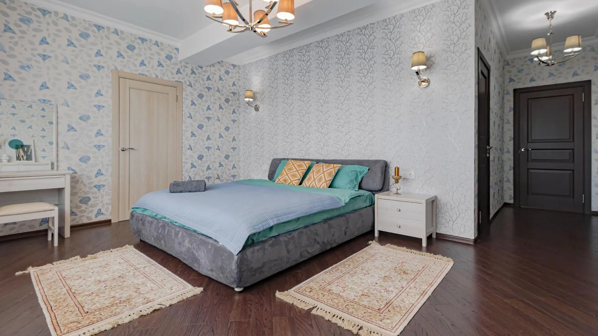 Очень Красивый Вид На Ночной Город В Самом Центре Столицы Nur-Sultan  0*, Nur-Sultan (Astana)