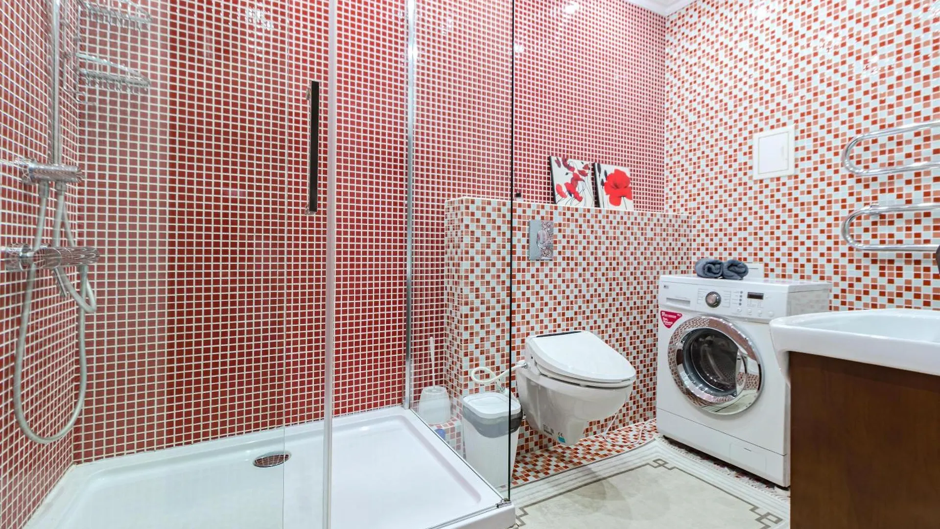 Очень Красивый Вид На Ночной Город В Самом Центре Столицы Nur-Sultan  Apartment Nur-Sultan (Astana)
